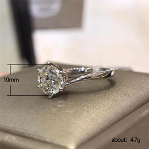 Anello scintillante a sei punte per donna, gioielli da dito classici ed eleganti - Product Image 4