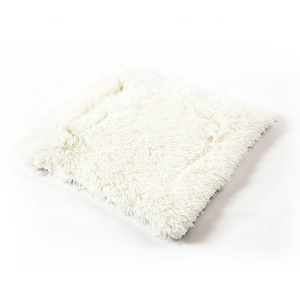 Alfombrilla de felpa suave y lavable para mascotas, populares camas para dormir para perros y gatos - Product Image 4