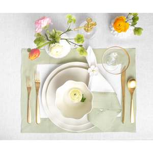 Manteles Individuales de Lino con Borde Ancho y Esquinas con Diseño de Miter para Distribuidores de Hostelería en Eventos y Catering - Product Image 1