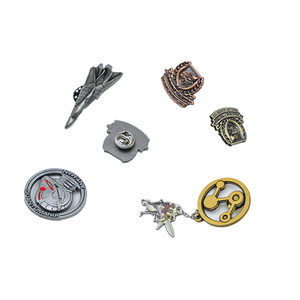 Pin de Solapa de Metal Fundido a Medida, Estilo Vintage, Plata Antigua, con Diseño de Avión, Avión de Combate o Aeronave - Product Image 4
