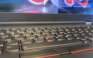 Station de travail graphique haute performance ThinkPad P15 15,6 pouces Station de travail mobile - Product Image 2