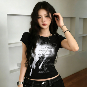 เสื้อยืดครอปพิมพ์ลายม้าสไตล์ Y2K คอกลม แขนสั้น ทรงเข้ารูป สไตล์อเมริกันสตรีทแฟชั่น สำหรับสาวฮอต - Product Image 2