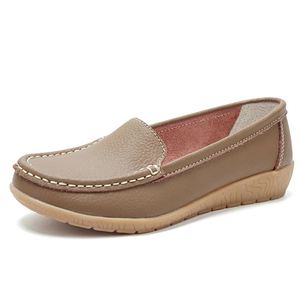 Nouvelles Chaussures Plates Femme 2026 Toutes Saisons en Cuir Véritable à Semelle Souple pour Mères d'Âge Moyen – Chaussures Blanches d'Infirmière - Product Image 1