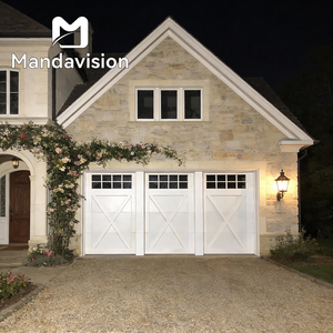 MAMDAVISION Porte de <span class=keywords><strong>garage</strong></span> extérieure en alliage d'aluminium à grain de bois, avec transom en treillis, styles d'ouverture multiples, télécommande, personnalisable - Product Image 1