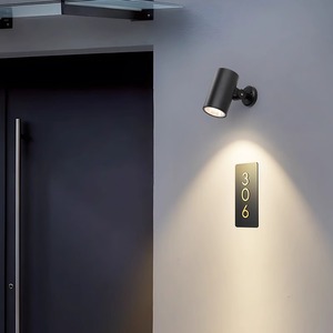 Applique murale extérieure LED étanche orientable, projecteur pour numéro de maison, plaque d'adresse de porte d'entrée - Product Image 1