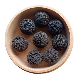 Boule ronde porifère de 3cm en pierre de basalte pour diffuseur d'huile d'aromathérapie Boule de pierre volcanique - Product Image 1