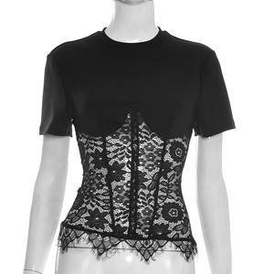 Camiseta de encaje para mujer con contraste, manga corta, top ajustado con dobladillo a la moda - Product Image 5