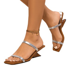 รองเท้าส้นสูงแบบเปิดนิ้วเท้าทรงเหลี่ยมสำหรับผู้หญิง รุ่นใหม่ล่าสุด ไซส์ใหญ่ แฟชั่นฤดูร้อน - Product Image 5