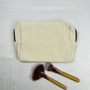 Hot Selling 100% Organic Cotton <b>Makeup</b> Bag Customized Eco-friendly Natural Cotton <b>Storage</b> Pouch Canvas Pouch with Zipper - Product Image 4