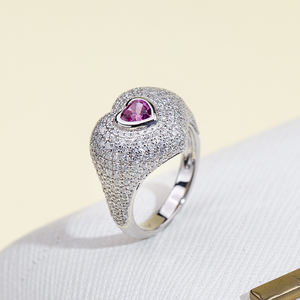 แหวนเพชรเม็ดเดี่ยวประดับพลอยและเพชรแล็บ 18K รุ่น MSR-2033 จาก Messi Jewelry สำหรับผู้หญิง - Product Image 2