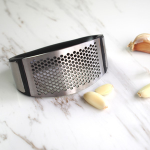 JIESHENGDA Accesorios de Cocina, Prensa de Ajo Manual de Plástico y Acero Inoxidable, Triturador, Molinillo y Pelador, Juego de Herramientas para <span class=keywords><strong>Verduras</strong></span> - Product Image 1