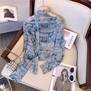 Camisa de Moda para Mujer, Azul Denim, Manga Larga, Diseño Asimétrico de Chifón y Malla, Estampado Vintage, Transpirable, para Primavera y Otoño - Product Image 4