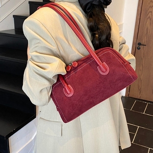 Nouveauté Sac fourre-tout en daim PU imperméable grande capacité avec logo personnalisé Sac à bandoulière polyvalent pour femme pour l'automne-hiver - Product Image 1