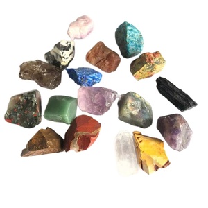 Piedras preciosas naturales cortadas al por mayor <span class=keywords><strong>1</strong></span> kg 3 ~ 5 2 ~ 3 CM cristales de roca minerales Feng Shui Zhejiang vendidos a granel - Product Image 1