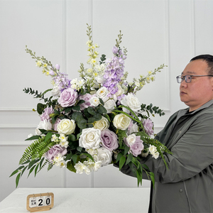 Venta de Fábrica: Bola de Flores Artificiales Color Púrpura para Eventos, Decoración de Bodas - Product Image 1