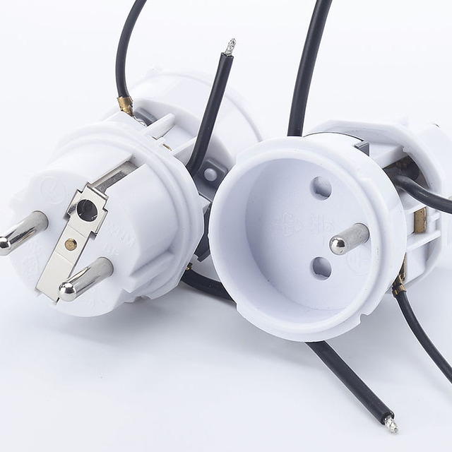 French Female Plug 220V Outlet Socket With Ground Pin Design Plug in Sockets Products