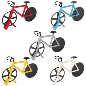 ใบมีดตัดพิซซ่าสแตนเลสอย่างดี ไม่ติดกระทะ พร้อมขาตั้ง รูปทรงจักรยาน - Product Image 1