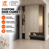 Organisateur d'entrée minimaliste, armoire à chaussures sur mesure avec banc de rangement gain de place et présentoir ouvert pour hall d'appartement