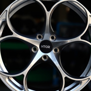 Jantes forgées HTOR personnalisées 18x8 19x8 20x8.5 20x9 20x10 21x9 21x10 pouces 5x110 Hyper Black pour <span class=keywords><strong>Romeo</strong></span> <span class=keywords><strong>Giulia</strong></span> Quadrifoglio - Product Image 2