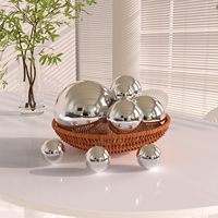 Lot de 8 boules décoratives argentées en acier inoxydable pour pièce maîtresse, bol, tailles assorties, orbes en métal, globes de miroir, remplisseurs de sphères