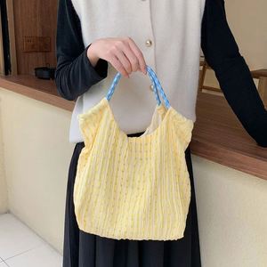 Hot Sell <b>Custom</b> Cotton Gingham Tote Bag Large Capacity Daily Shoulder Handbag Wholesale - Product Image 1