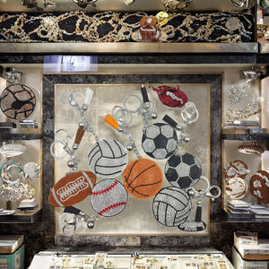 Porte-clés mignon en cristal de diamant brillant pour baseball et softball, avec pompon, écologique, personnalisable, pour utilisation en voiture - Product Image 3