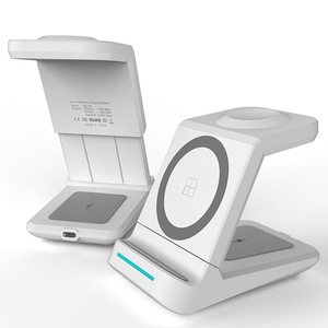 <span class=keywords><strong>Chargeur</strong></span> d'<span class=keywords><strong>induction</strong></span> magnétique sans fil <span class=keywords><strong>Portable</strong></span> 15W 3-en-1 pour iPhone 14 13 12 11 fonction de <span class=keywords><strong>Samsung</strong></span>-QC3.0 d'écouteur de montre - Product Image 2