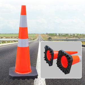 75Cm Pvc En Rubber Reflecterende Verkeerskegels Voor Effectieve Verkeerswaarschuwing - Product Image 2