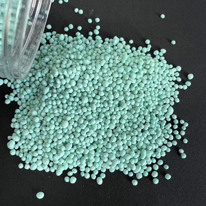 Fertilizzante NPK a Rilascio Controllato Rivestito, a Base Organica, con Nutrienti a Rilascio Rapido, Fornitura Diretta dalla Fabbrica - Product Image 1