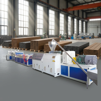 Machine d'extrusion de profilés PVC en promotion, ligne de production de panneaux muraux cannelés WPC et de revêtements de terrasse composites