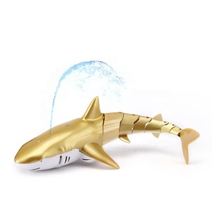 Poisson <span class=keywords><strong>robot</strong></span> électrique 2,4G, nageant, pulvérisant de l'eau, <span class=keywords><strong>requin</strong></span> volant, <span class=keywords><strong>jouet</strong></span> télécommandé RC, <span class=keywords><strong>requin</strong></span> doré - Product Image 1