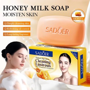 Jabón blanqueador con fragancia de leche de Rosa Natural SADOER OEM/ODM Control de aceite de limpieza profunda al por mayor para cara cuerpo para <span class=keywords><strong>piel</strong></span> <span class=keywords><strong>grasa</strong></span> - Product Image 5