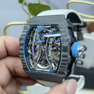 Reloj con caja de fibra de carbono azul-negro con esfera personalizada, tourbillon automático esqueletizado, reloj elegante - Product Image 5
