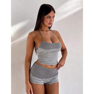 Conjunto de Salón Personalizado 2026 para Mujer: Top Halter a Rayas y Shorts de Punto con Puntos de Polka, Estilo Y2K, Transpirable, de Spandex y Algodón - Product Image 4