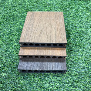 Plancher en composite bois-plastique (WPC) brossé co-extrudé, design moderne, sept trous, pour extérieur, jardin, cuisine, pose facile par clips - Product Image 2