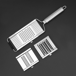 Outils de cuisine polyvalents en acier inoxydable Râpes manuelles en métal Trancheuses Éplucheurs de fruits Râpes à <span class=keywords><strong>carottes</strong></span> <span class=keywords><strong>pour</strong></span> légumes Pommes de terre - Product Image 2