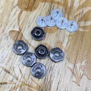 Rivets décoratifs de mode pour ceintures sacs <span class=keywords><strong>bottes</strong></span> et vêtements 6mm7mm8mm motif de Logo bouton de goujon personnalisé Rivet en métal en alliage de Zinc - Product Image 2