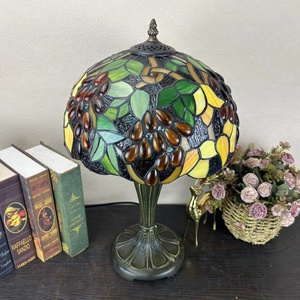 Lámpara de Mesa Estilo Tiffany LongHuiJing de 12 Pulgadas - Pantallas de Vidrio con Diseño de Uvas Vintage para Iluminación de Escritorio - Product Image 6