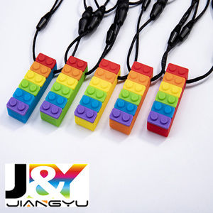 Set di Giocattoli da Masticare in Silicone a Forma di Mattoncini Arcobaleno per Aiuti Sensoriali Orale e Motrici per Bambini e Adulti - Product Image 2