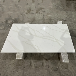 Losas de Cuarzo Blanco Calacatta con Vetas Doradas de Vietnam a Buen Precio, Ideales para Mesas de Centro, Encimeras de Cocina y Muebles de Baño - Product Image 2