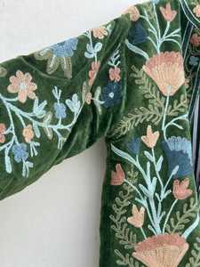 OEM Custom <b>Women</b> Floral Embroidery <b>Velvet</b> Suzani Jacket Elegant Mandarin Collar Long Sleeve Autumn Ladies <b>Coat</b> Outerwear - Product Image 4