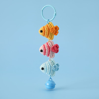 Pendentif poisson en peluche tricoté doux, style campagnard, fait main, coloré, pour sac ou porte-clés, cadeau fantaisie DIY personnalisé