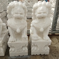 Statue de Foo Dog, statue de lion orientale traditionnelle, sculptée à la main, en marbre blanc, statues de Foo Dog en vente