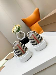 Chaussures en toile pour hommes et femmes avec amorti pour toutes les saisons. Chaussures de sport de luxe de haute qualité, conçues par des designers. - Product Image 3