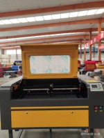 Nouvelle conception de machine de gravure au laser CO2 9060 pour le verre, machine de gravure au laser sur bois, mini graveur laser
