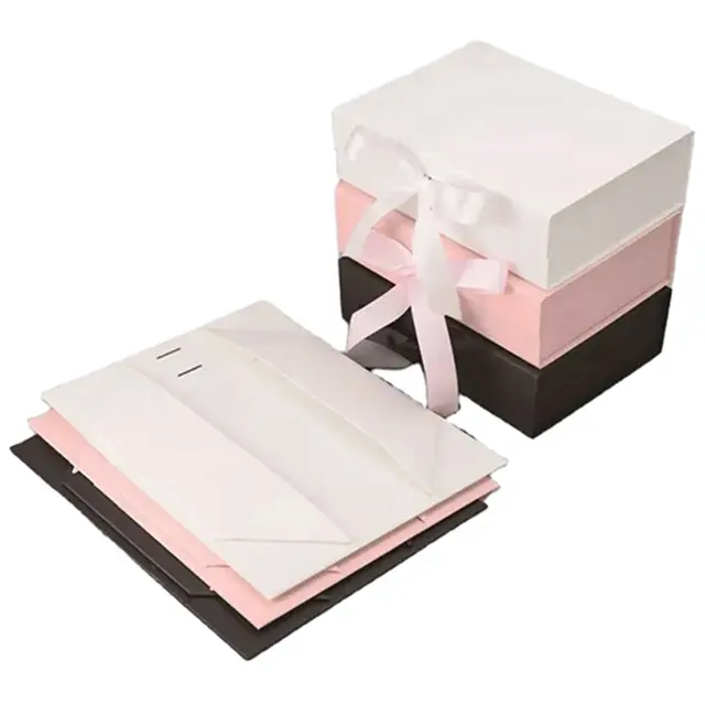 Emballage en carton pliable recyclé de luxe boîte cadeau en papier à ruban fermé magnétique