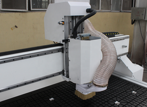 Máquina CNC de grabado 3D para puertas de gabinetes de fábrica de muebles, router CNC 1325 de alta precisión con husillo de <span class=keywords><strong>4</strong></span>.5kW para madera - Product Image 3