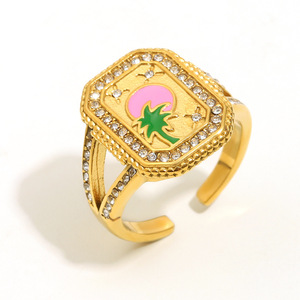 Anillo apilable ajustable de acero inoxidable chapado en oro de 18 quilates con esmalte de tarot vintage y circonitas, joyería llamativa para mujer - Product Image 5