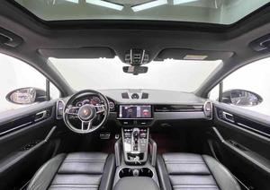 <span class=keywords><strong>Auto</strong></span> Usata di Tendenza: <span class=keywords><strong>Porsche</strong></span> <span class=keywords><strong>Cayenne</strong></span> 3.0T del 2019, SUV LHD Automatico di Lusso, 340 CV, Trazione Integrale, Condizioni Eccellenti - Product Image 3