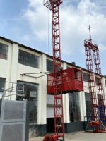 Monte-charge de chantier de type SS, cage simple, capacité 1 tonne